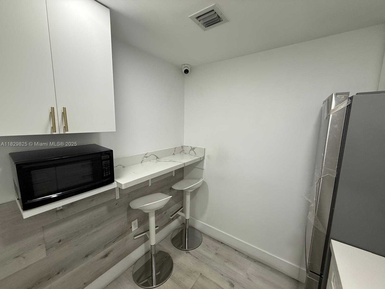 Small Image of 1470 NORTH WEST 107TH AVE #21T, Sweetwater Number 13