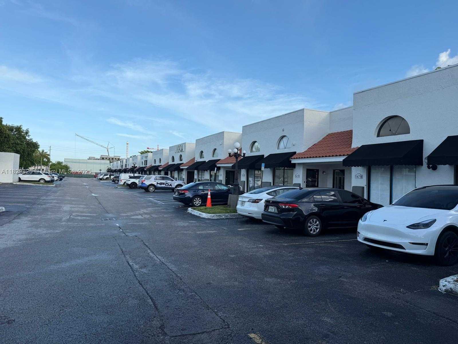 Small Image of 1470 NORTH WEST 107TH AVE #21T, Sweetwater Number 25
