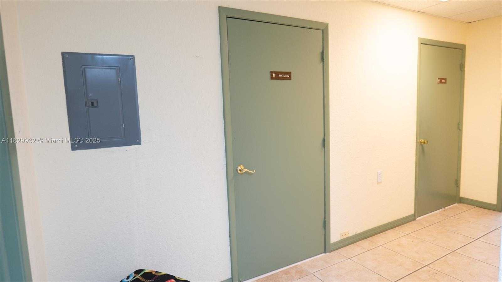 Small Image of 1840 NORTH WEST 95TH AVE, Doral Number 15