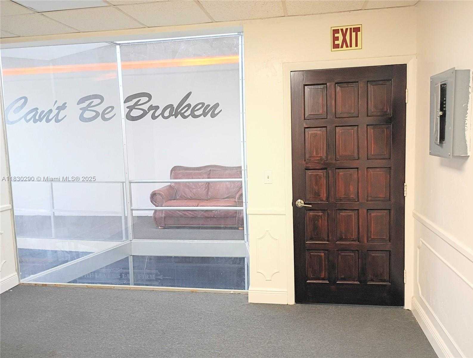 Small Image of 2720 FOREST HILL BLVD #202, Palm Springs Number 29