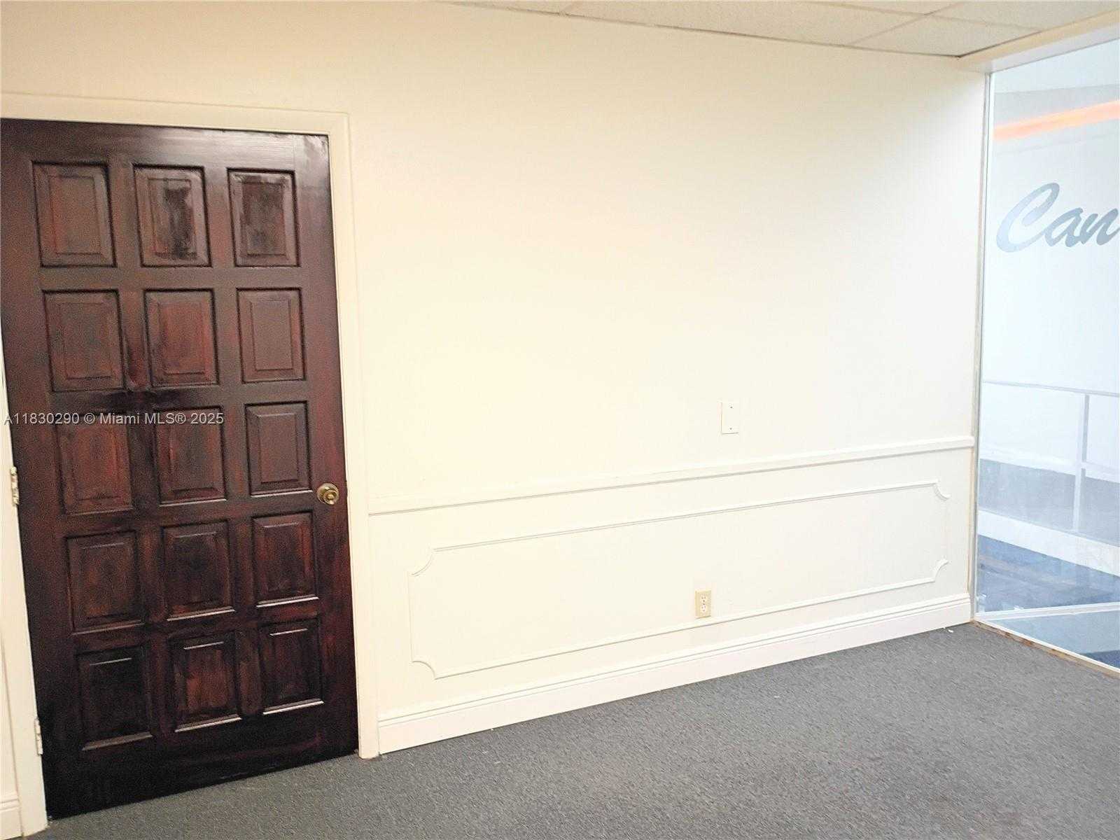 Small Image of 2720 FOREST HILL BLVD #202, Palm Springs Number 30