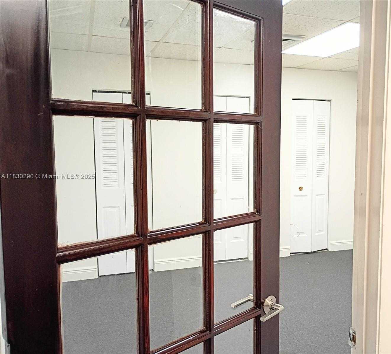 Small Image of 2720 FOREST HILL BLVD #202, Palm Springs Number 45