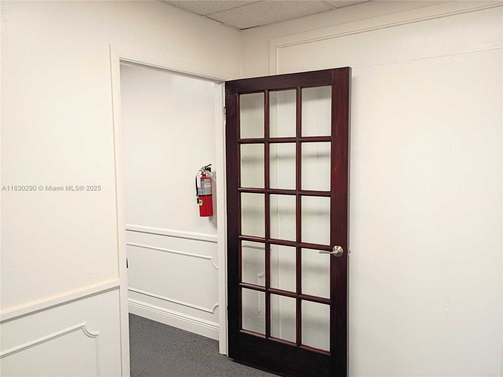 Small Image of 2720 FOREST HILL BLVD #202, Palm Springs Number 46