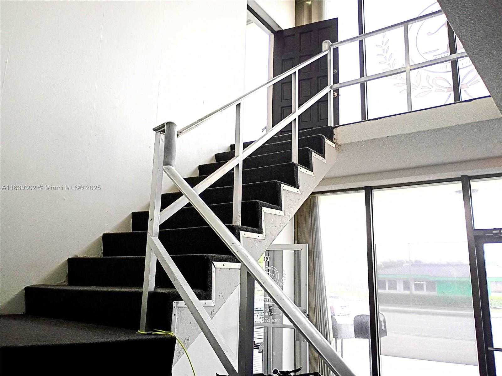 Small Image of 2720 FOREST HILL BLVD #201, Palm Springs Number 12