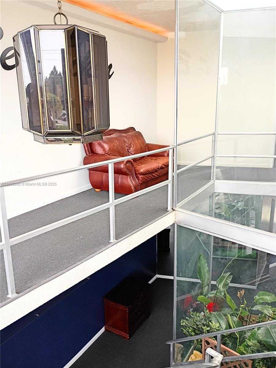 Small Image of 2720 FOREST HILL BLVD #201, Palm Springs Number 21