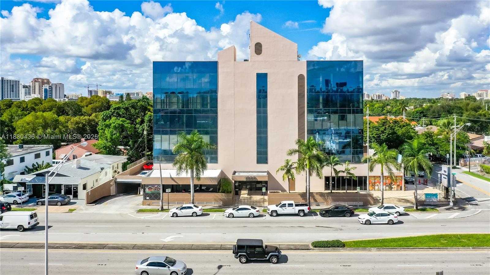 Small Image of 1800 SOUTH WEST 27TH AVE, Miami Number 12