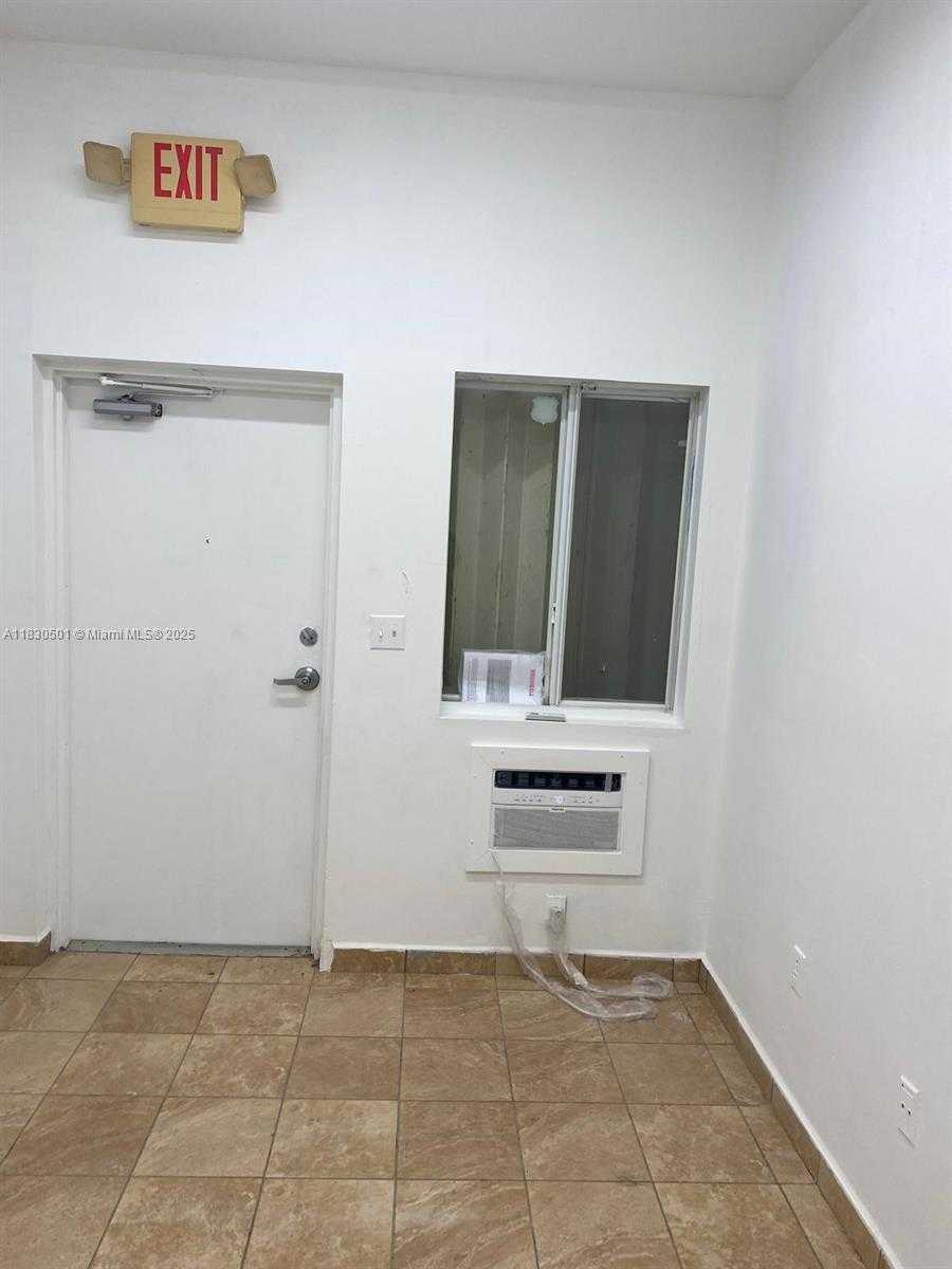 Small Image of 13816 SOUTH WEST 142ND AVE #27, Miami Number 3