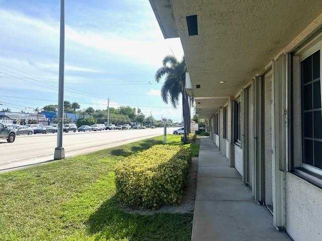 Small Image of 6099 STIRLING RD #103, Davie Number 17
