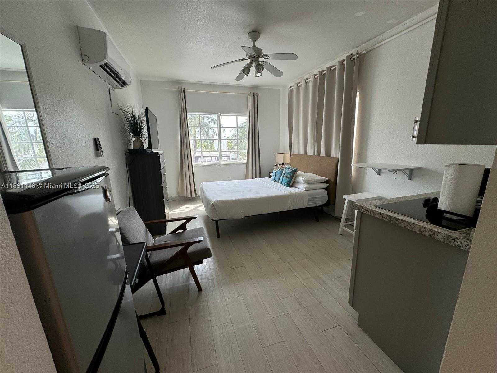 Small Image of 760 EAST WASHINGTON AVE #CU-2, Miami Beach Number 16