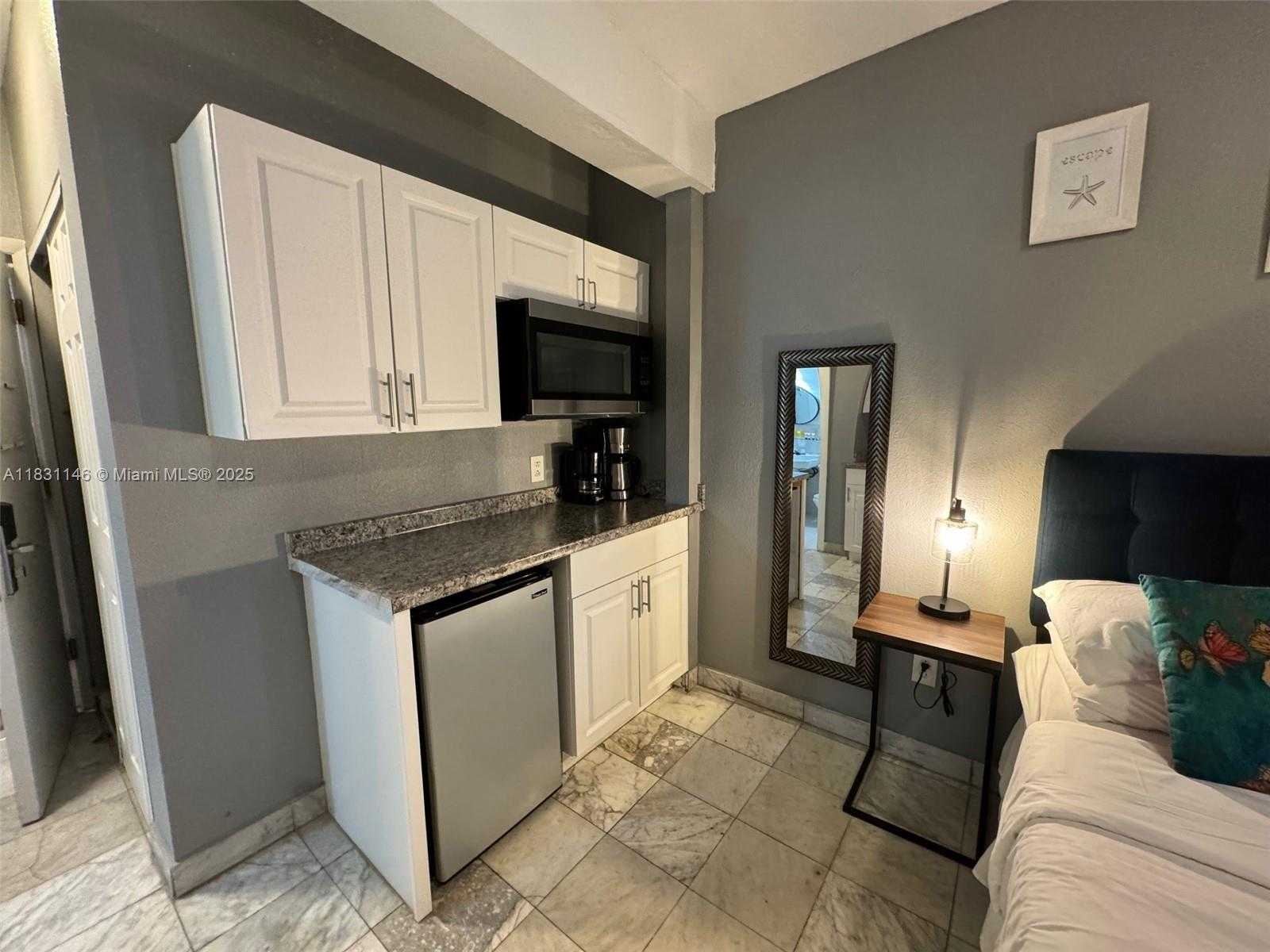 Small Image of 760 EAST WASHINGTON AVE #CU-2, Miami Beach Number 17
