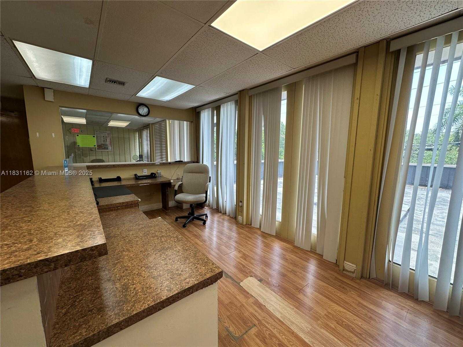 Small Image of 4121 NORTH WEST 5TH ST #206, Plantation Number 9