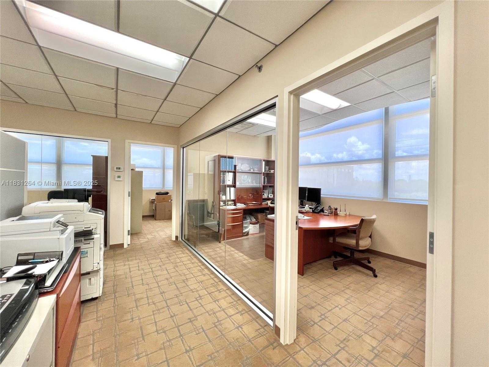 Small Image of 1430 SOUTH DIXIE HWY #315, Coral Gables Number 10