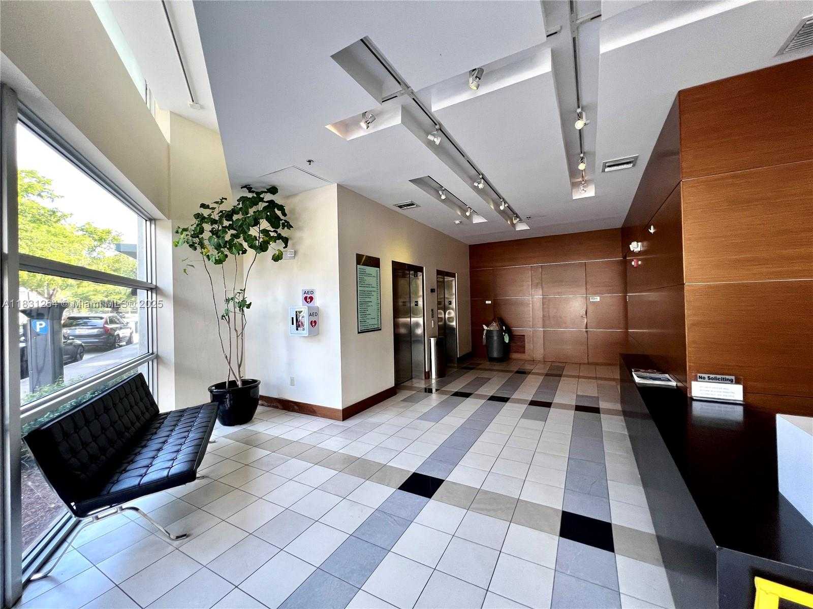 Small Image of 1430 SOUTH DIXIE HWY #315, Coral Gables Number 3