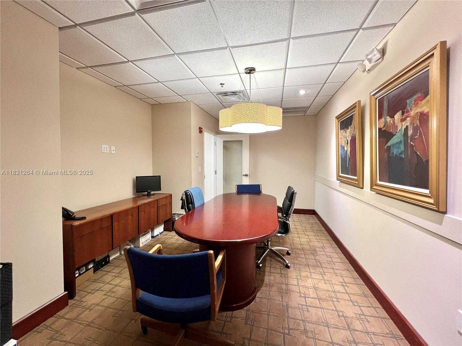 Small Image of 1430 SOUTH DIXIE HWY #315, Coral Gables Number 4