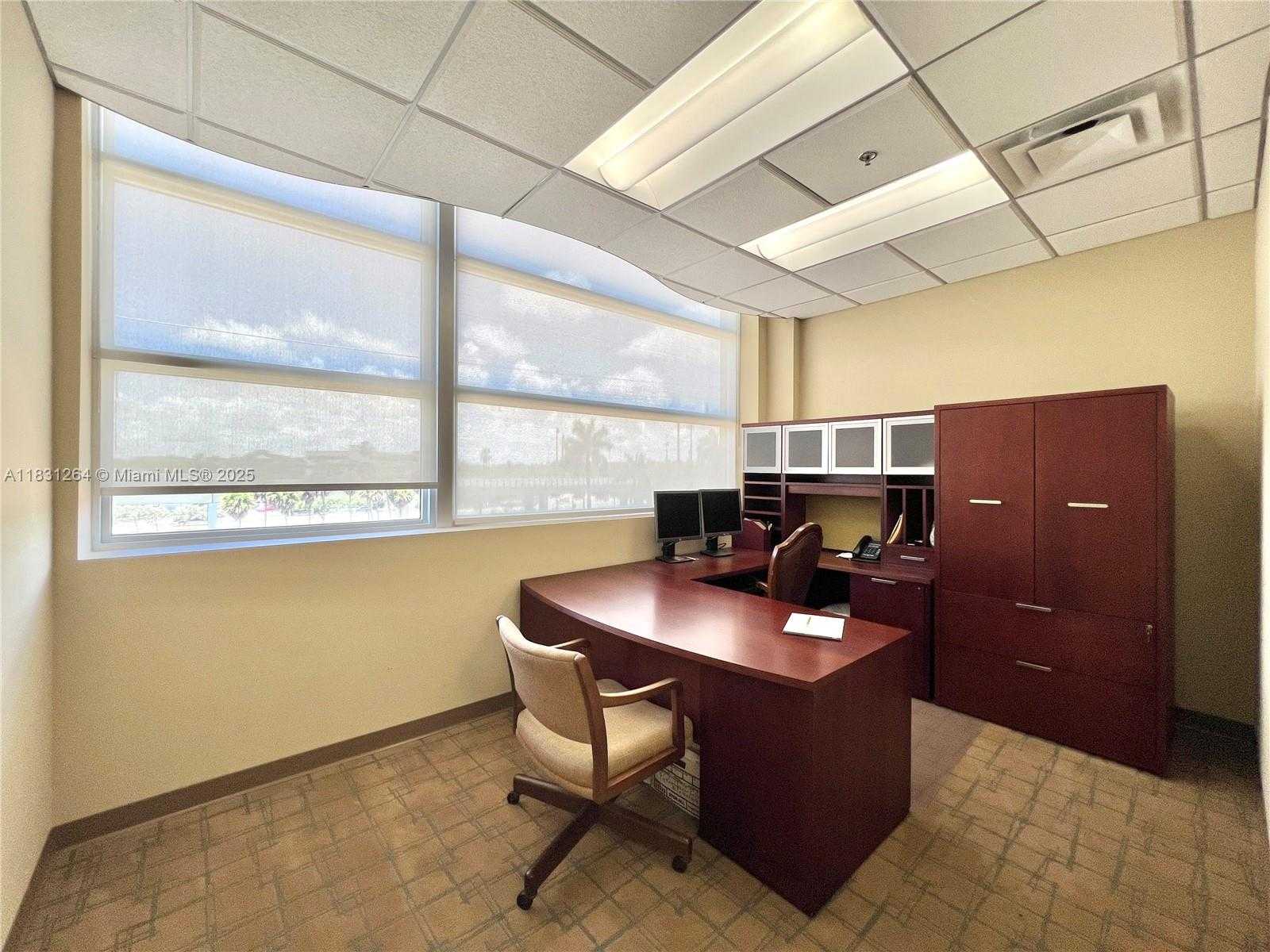 Small Image of 1430 SOUTH DIXIE HWY #315, Coral Gables Number 6