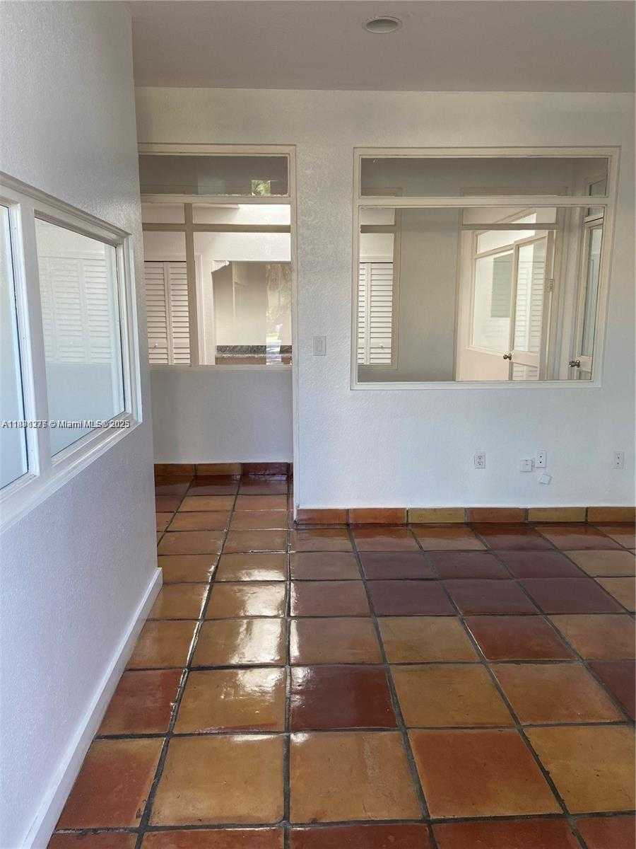 Small Image of 8350 NORTH WEST 56TH ST #B, Doral Number 11