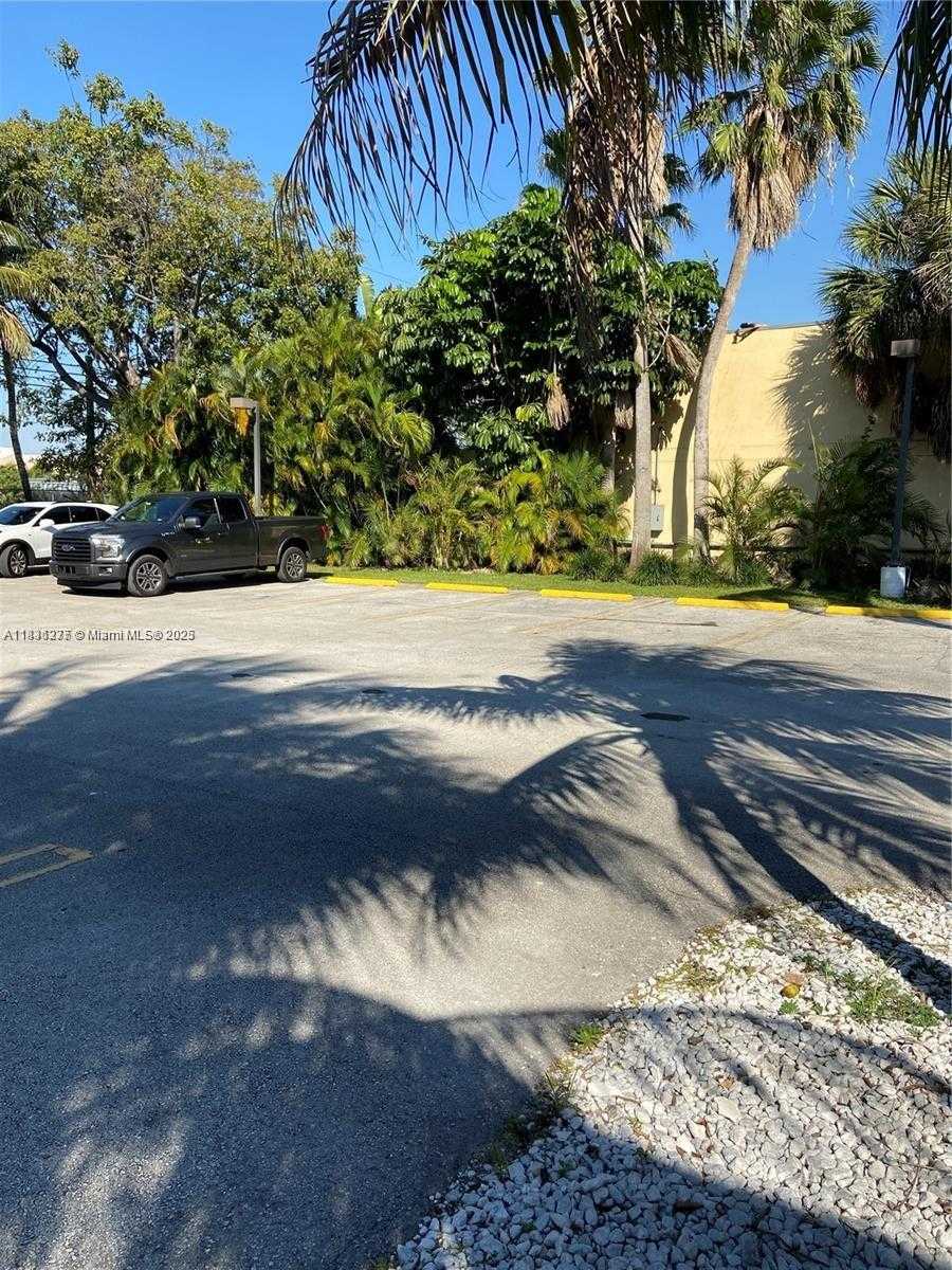 Small Image of 8350 NORTH WEST 56TH ST #B, Doral Number 14