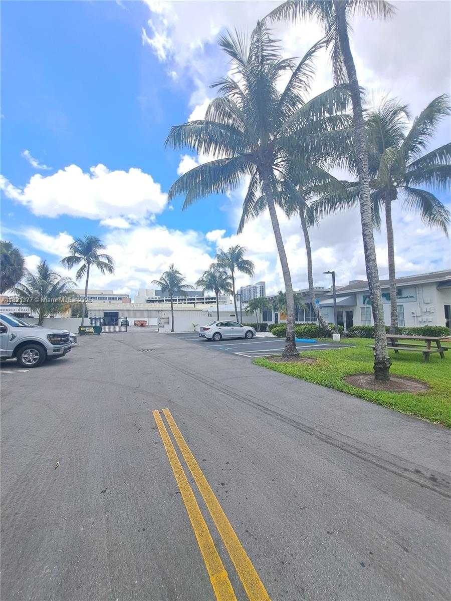 Small Image of 8350 NORTH WEST 56TH ST #B, Doral Number 3