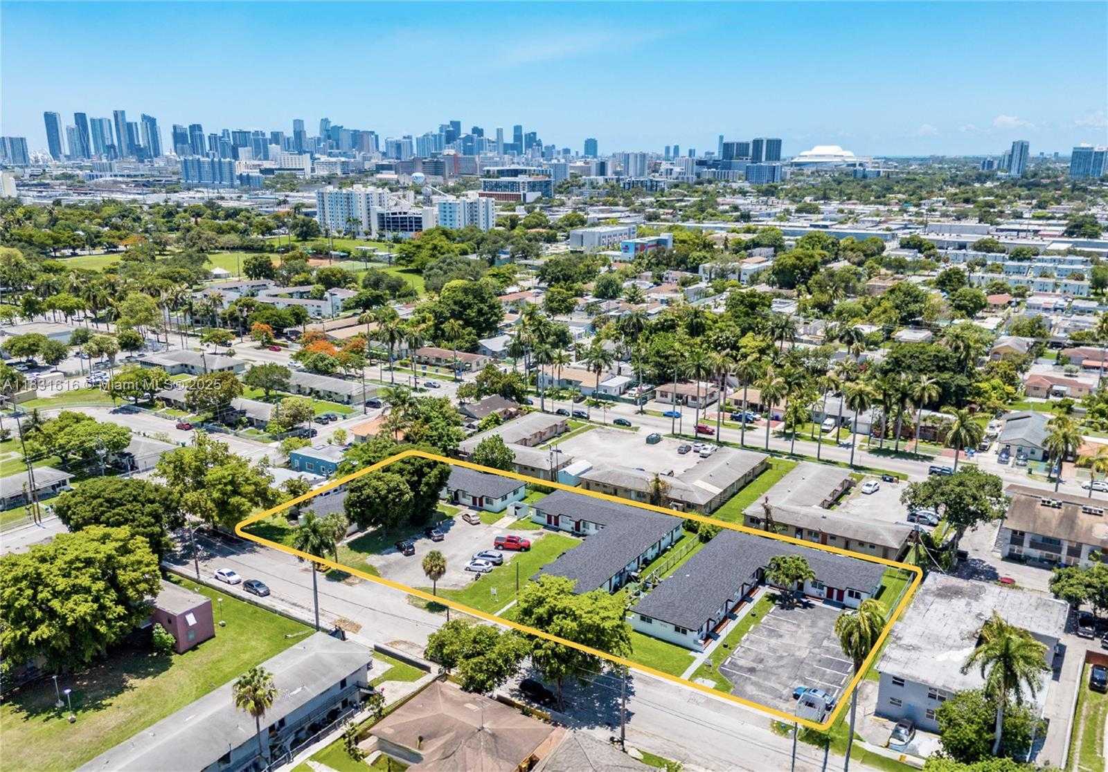 Small Image of 1930 NORTH WEST 29TH ST, Miami Number 2
