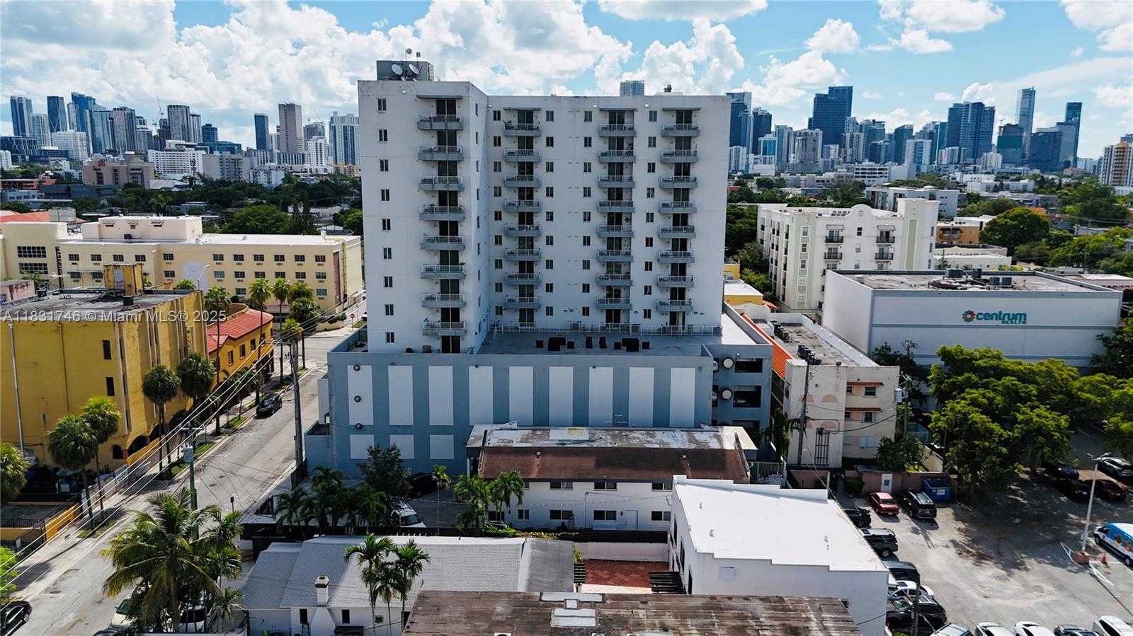 Small Image of 1236 SOUTH WEST 4TH ST, Miami Number 10