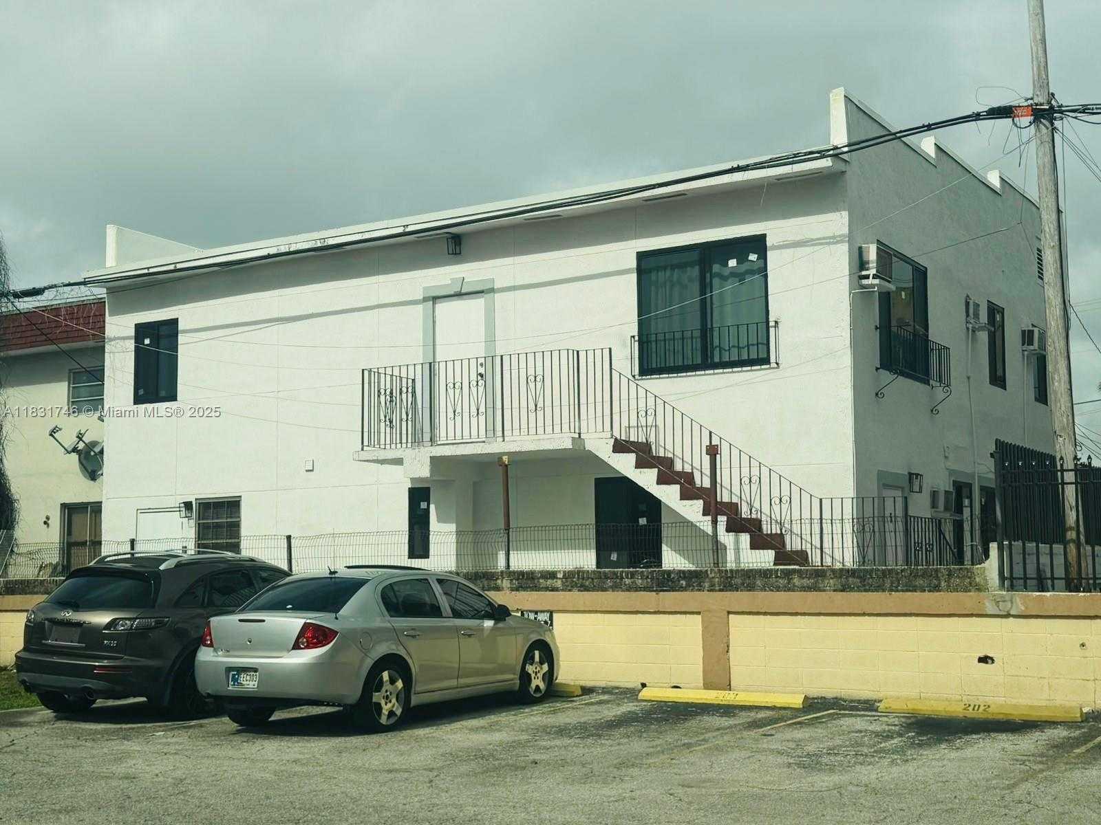 Small Image of 1236 SOUTH WEST 4TH ST, Miami Number 18