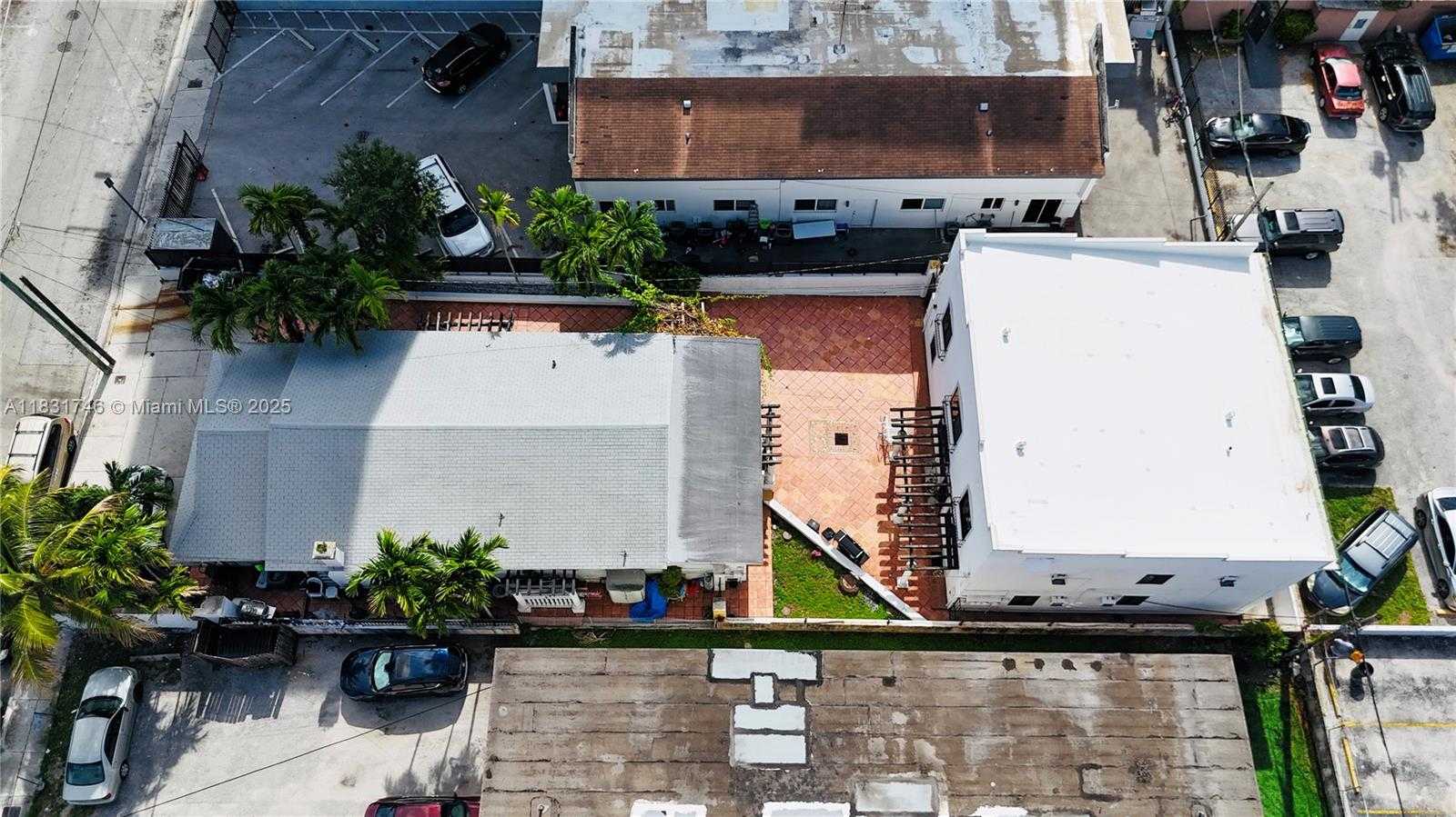 Small Image of 1236 SOUTH WEST 4TH ST, Miami Number 3