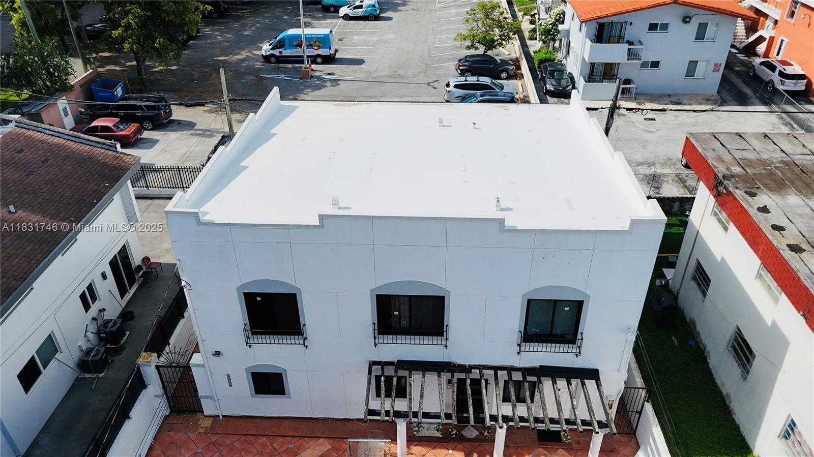 Small Image of 1236 SOUTH WEST 4TH ST, Miami Number 9