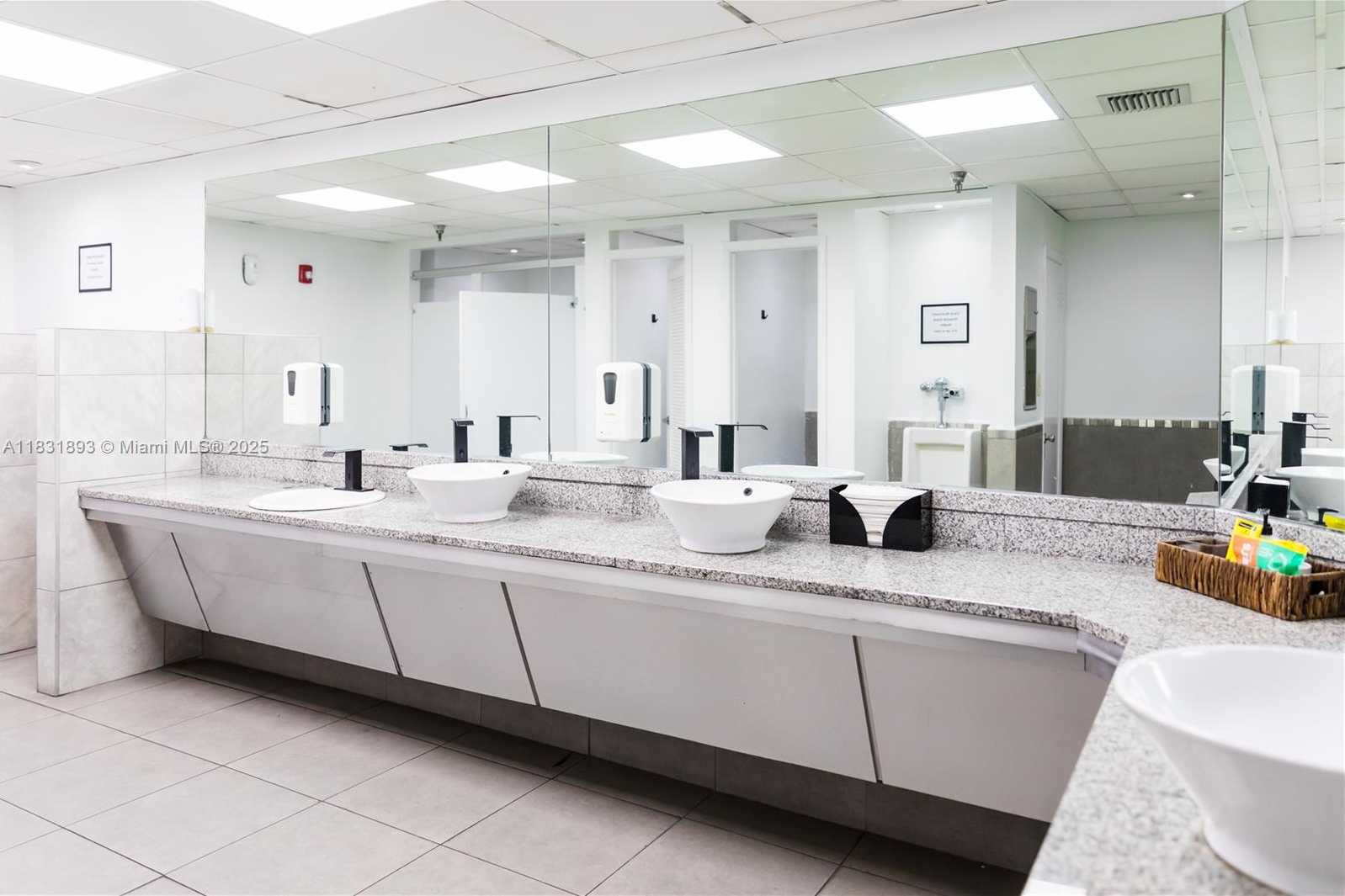 Small Image of 2801 NW 74 AV #S01, Miami Number 10