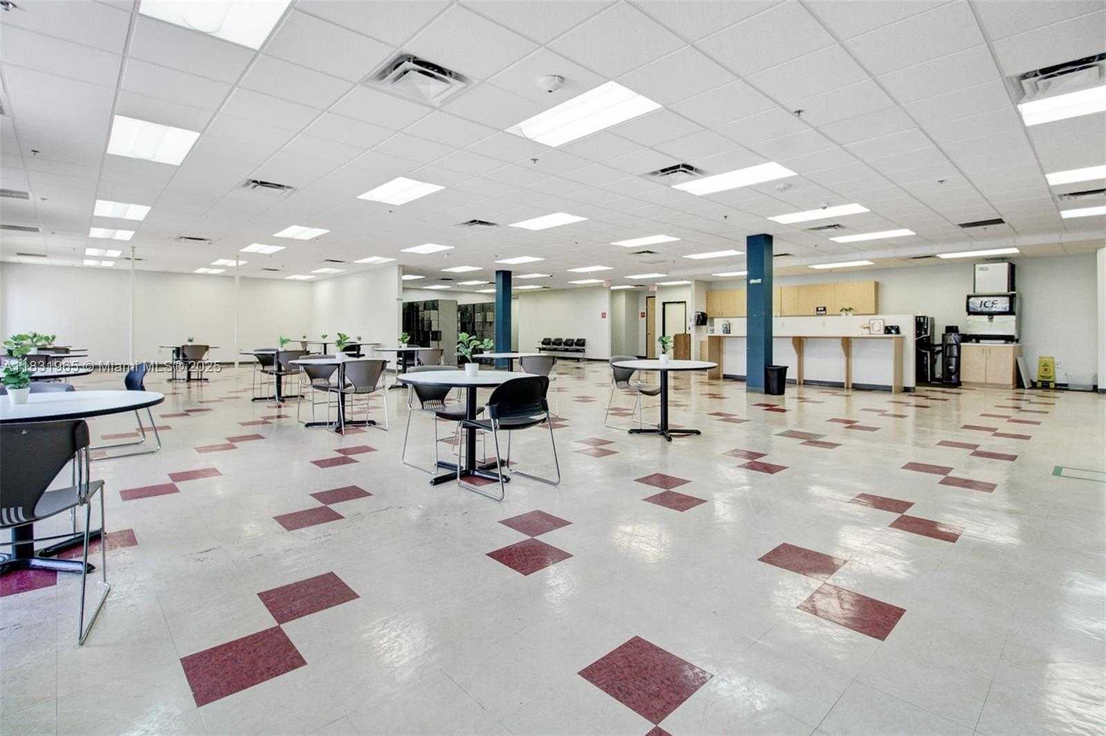 Small Image of 895 SOUTH WEST 30TH AVE, Pompano Beach Number 11