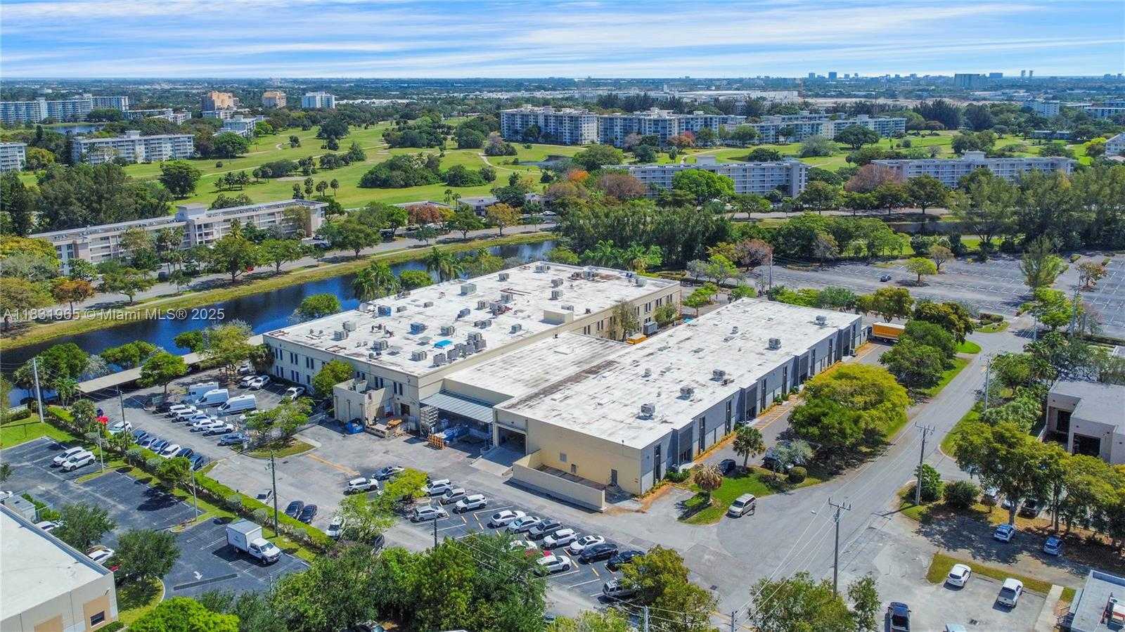 Small Image of 895 SOUTH WEST 30TH AVE, Pompano Beach Number 18