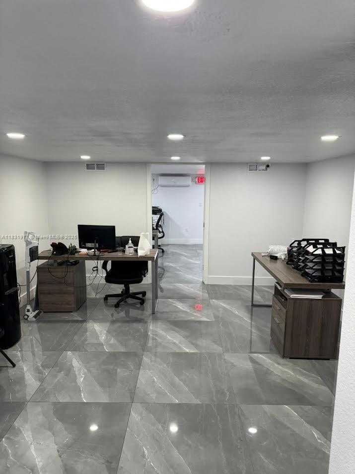 Small Image of 2313 SOUTH WEST 59TH AVE, West Park Number 7