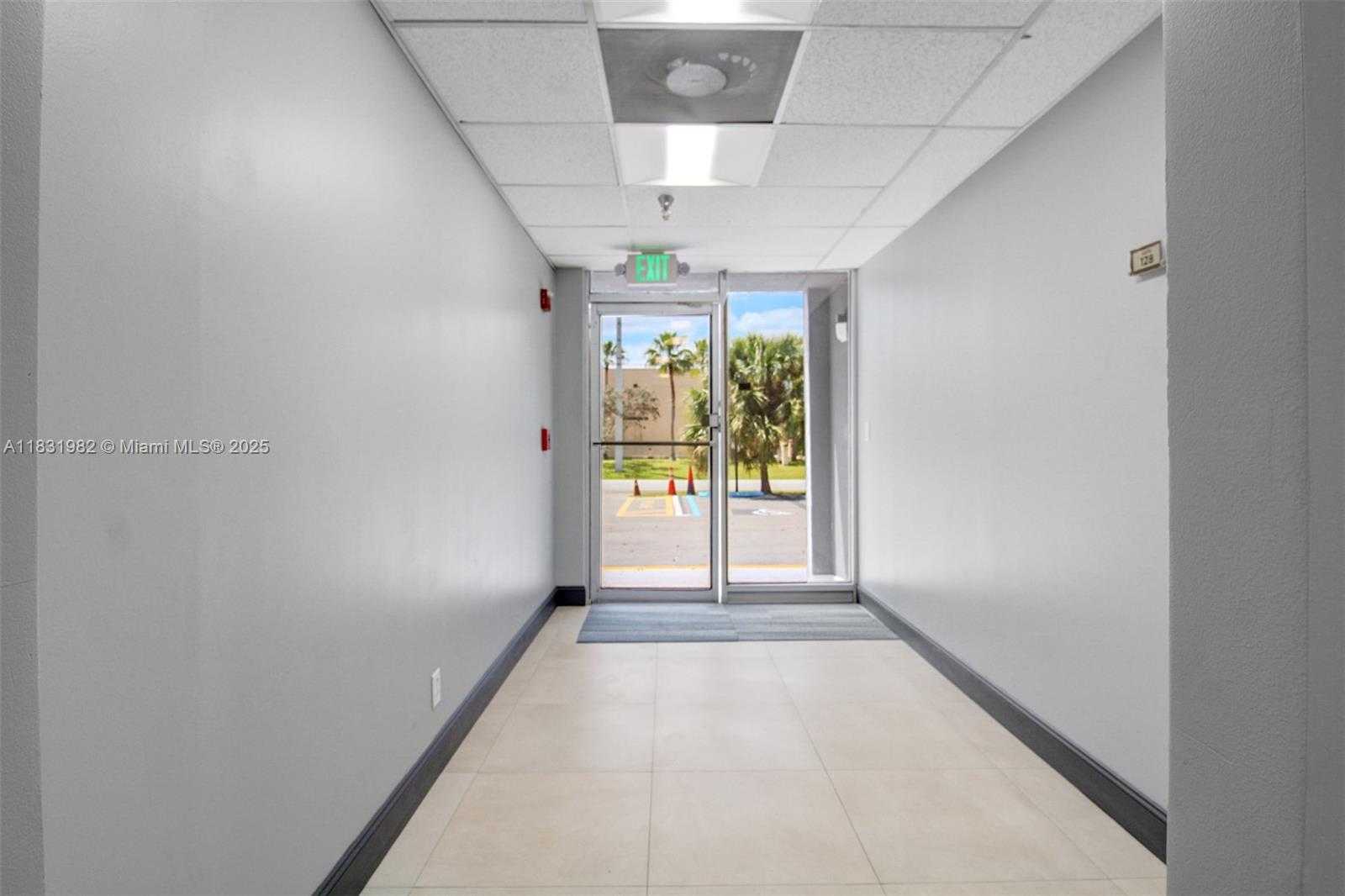Small Image of 3001 SOUTH WEST 10TH ST, Pompano Beach Number 10