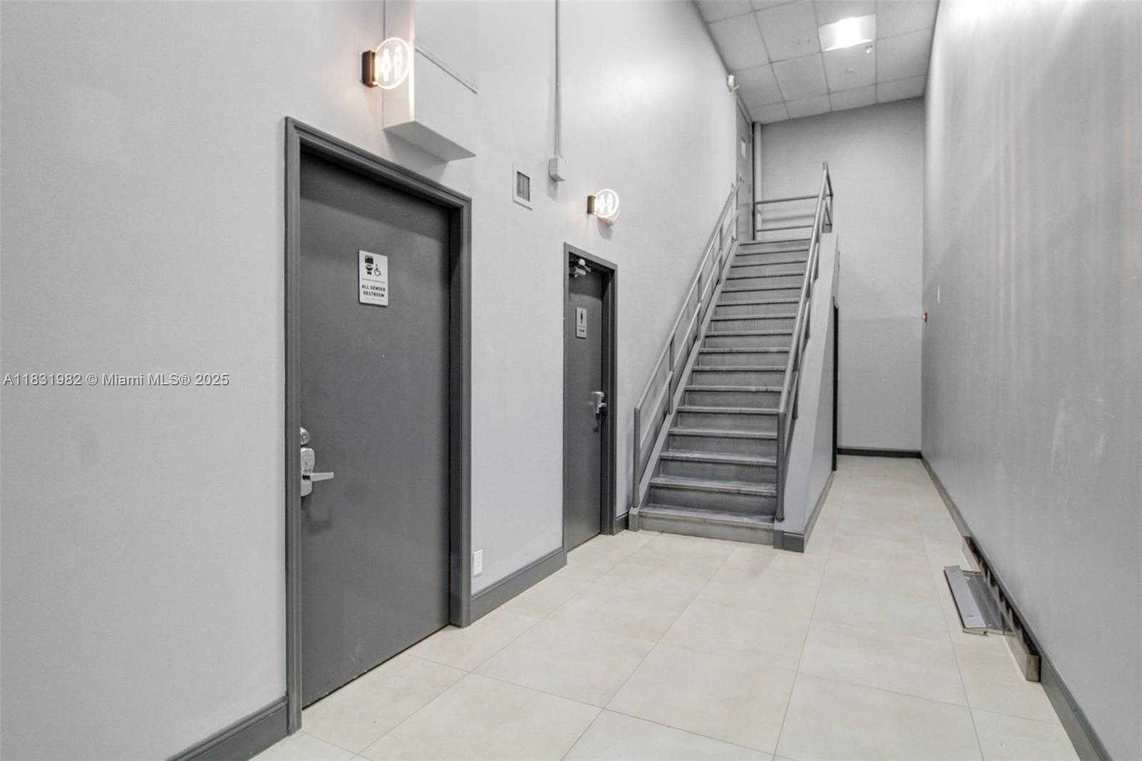 Small Image of 3001 SOUTH WEST 10TH ST, Pompano Beach Number 12