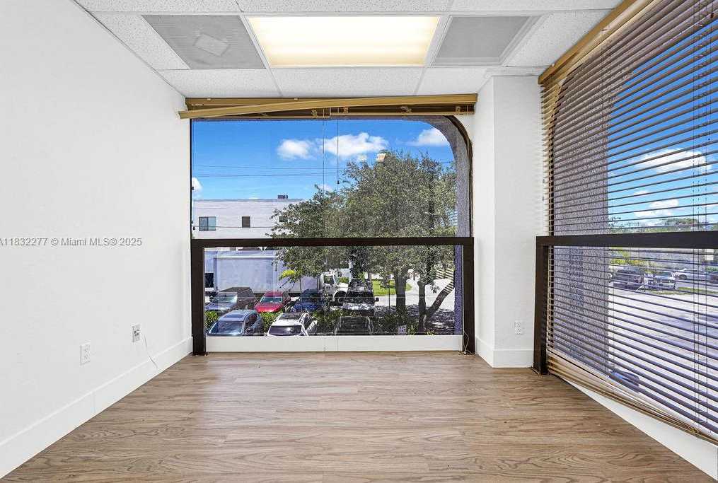 Small Image of 2691 EAST OAKLAND PARK BLVD #203D, Fort Lauderdale Number 11