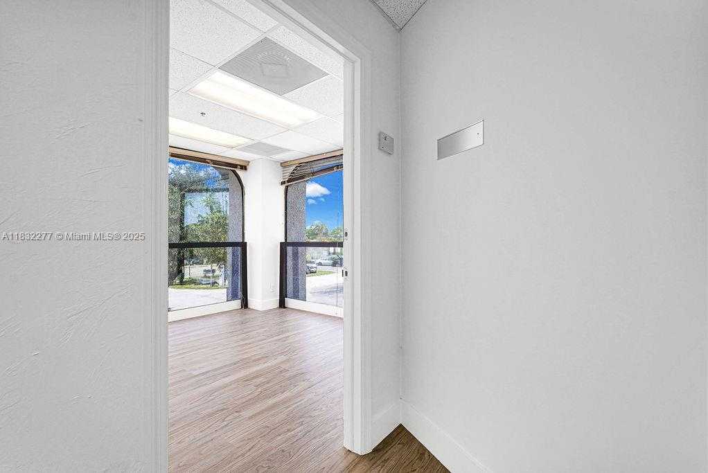 Small Image of 2691 EAST OAKLAND PARK BLVD #203D, Fort Lauderdale Number 13