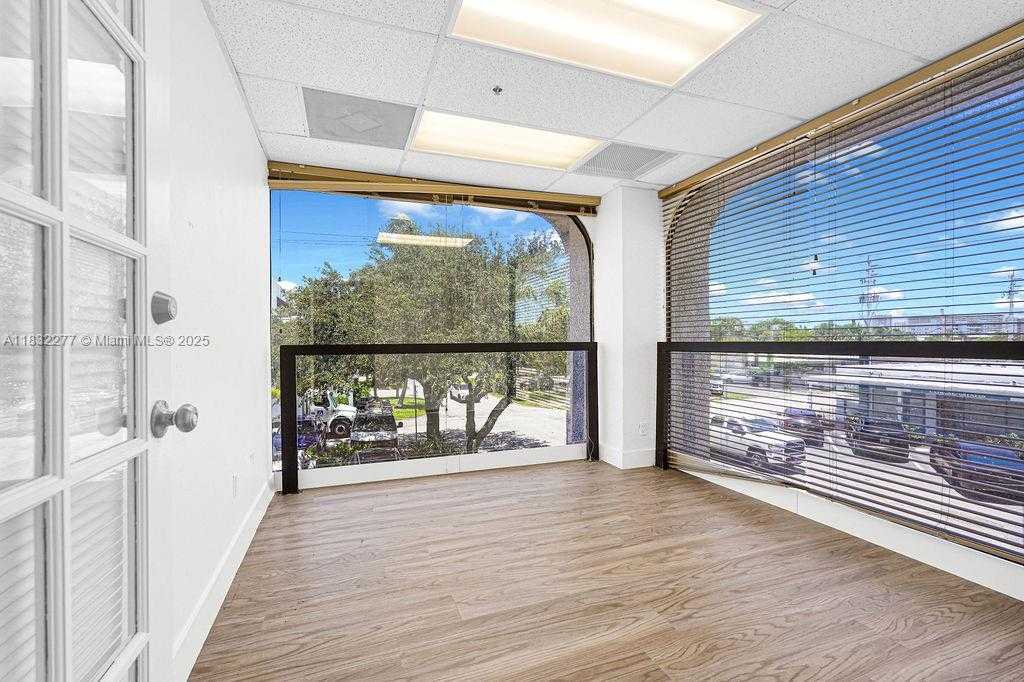 Small Image of 2691 EAST OAKLAND PARK BLVD #203D, Fort Lauderdale Number 7