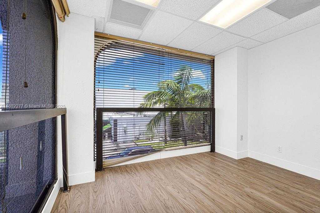 Small Image of 2691 EAST OAKLAND PARK BLVD #203D, Fort Lauderdale Number 8