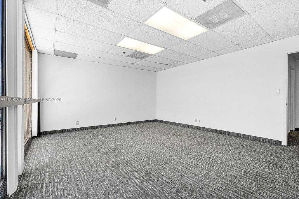 Small Image of 2691 EAST OAKLAND PARK BLVD #300, Fort Lauderdale Number 21