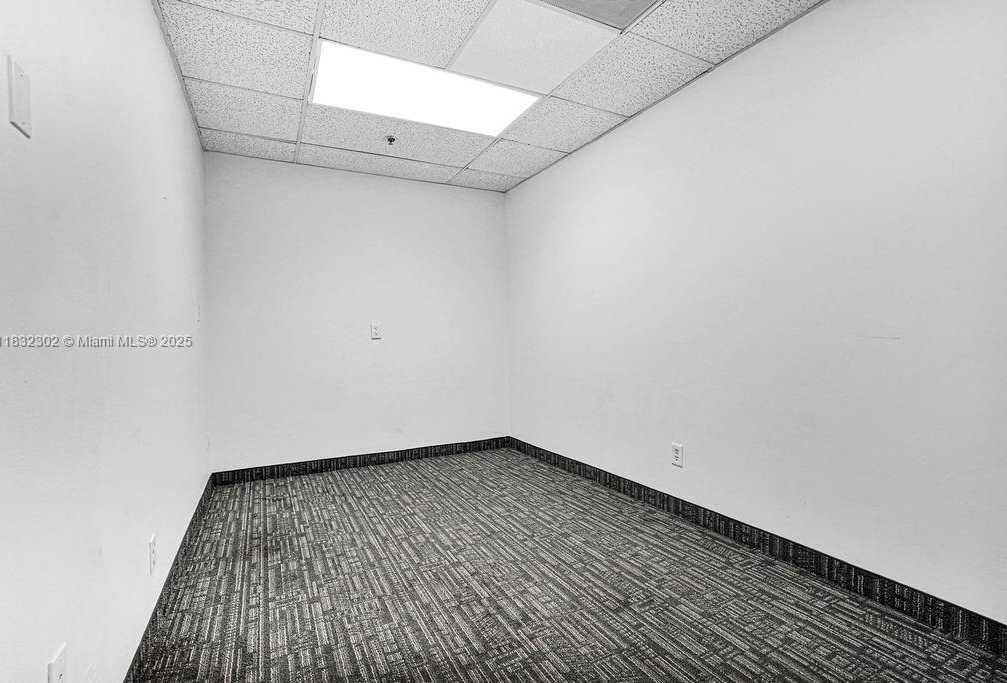 Small Image of 2691 EAST OAKLAND PARK BLVD #300, Fort Lauderdale Number 26