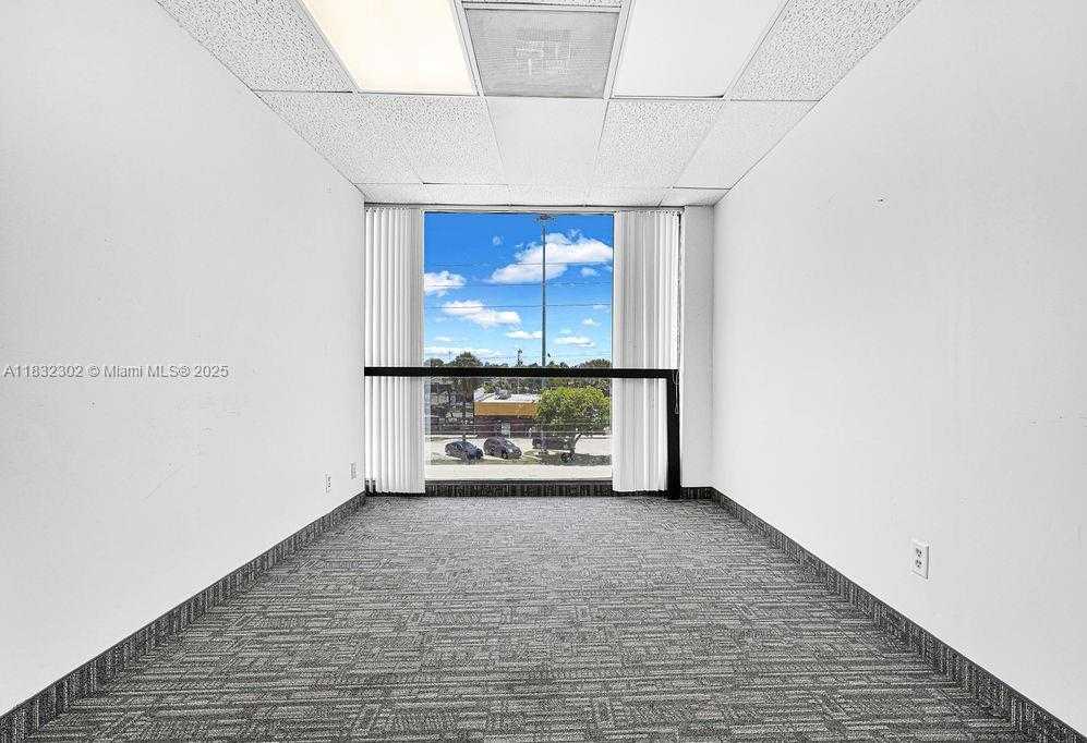 Small Image of 2691 EAST OAKLAND PARK BLVD #300, Fort Lauderdale Number 30
