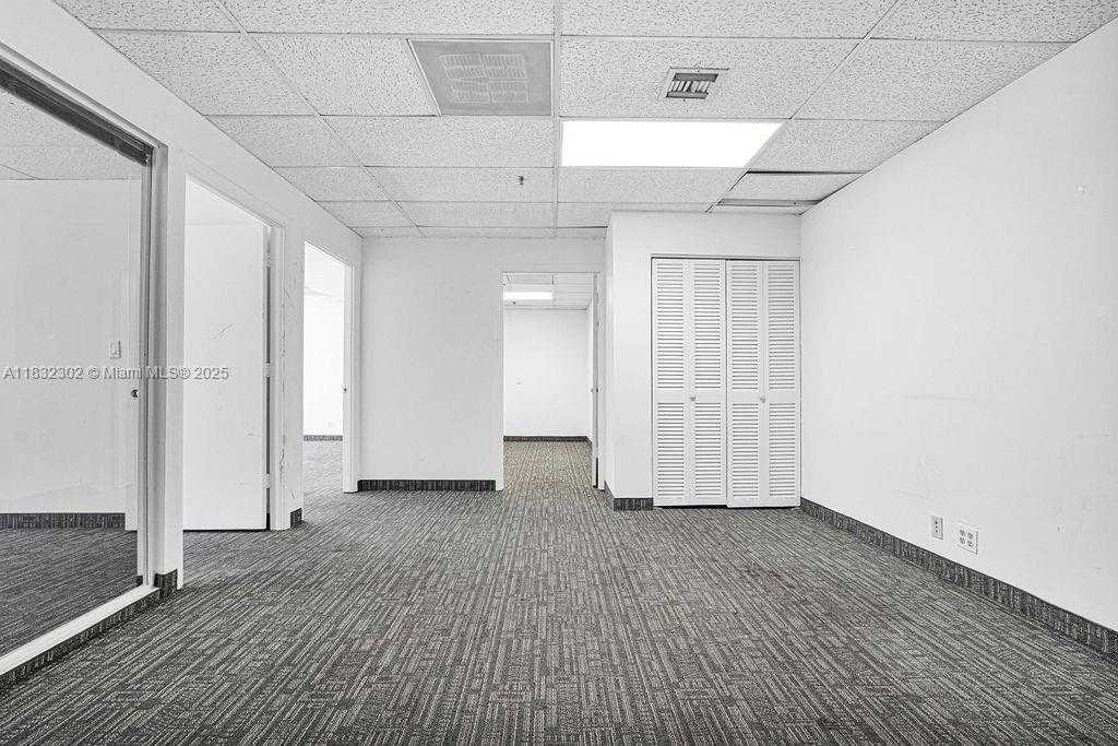 Small Image of 2691 EAST OAKLAND PARK BLVD #300, Fort Lauderdale Number 35