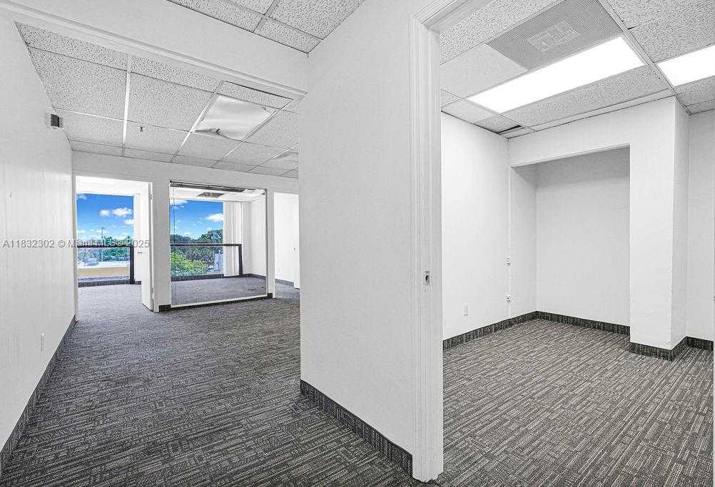 Small Image of 2691 EAST OAKLAND PARK BLVD #300, Fort Lauderdale Number 41
