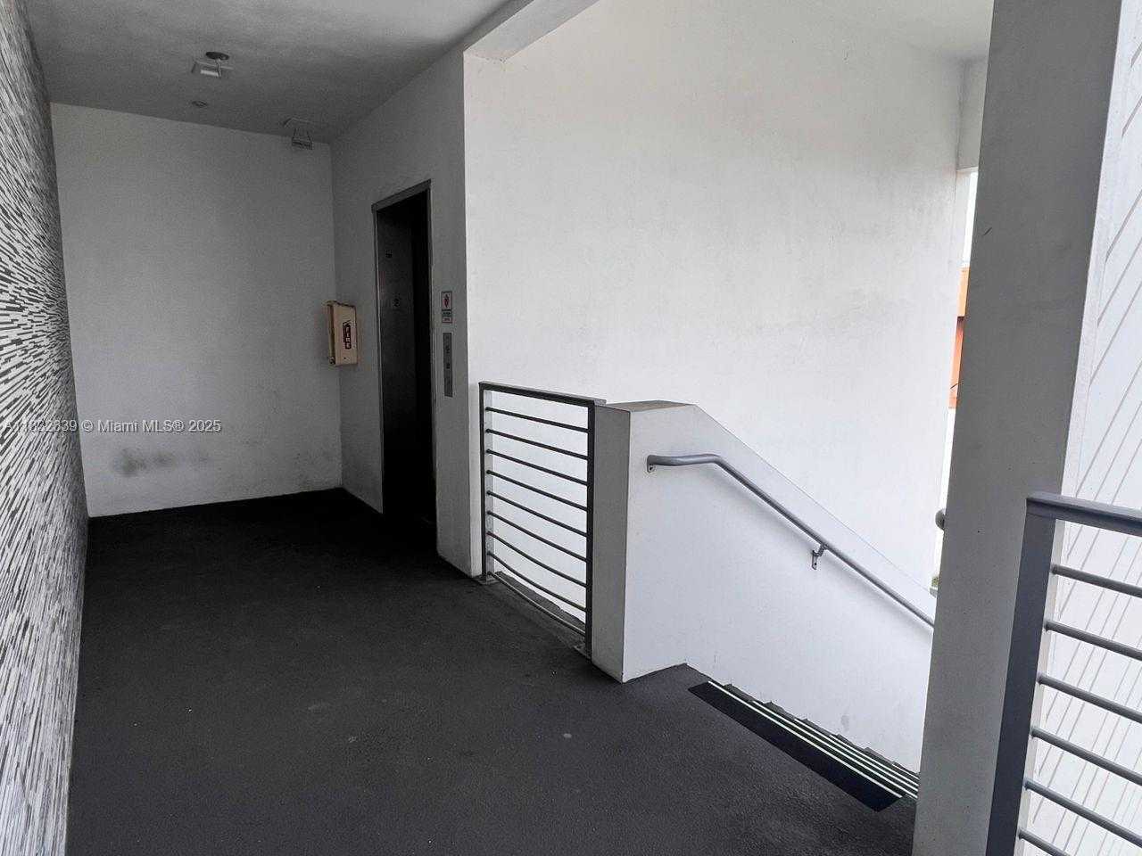 Small Image of 2721 NORTH WEST 42ND AVE #202, Miami Number 3