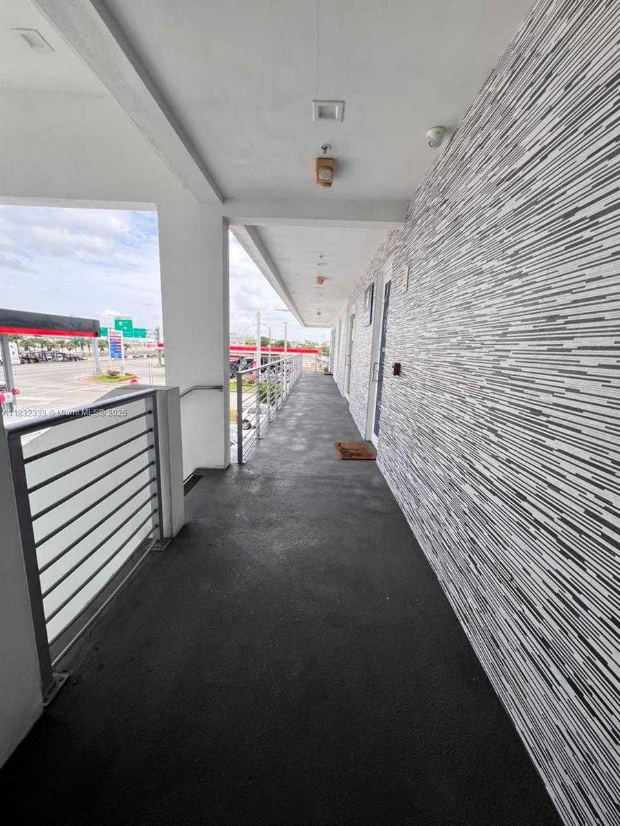Small Image of 2721 NORTH WEST 42ND AVE #202, Miami Number 9