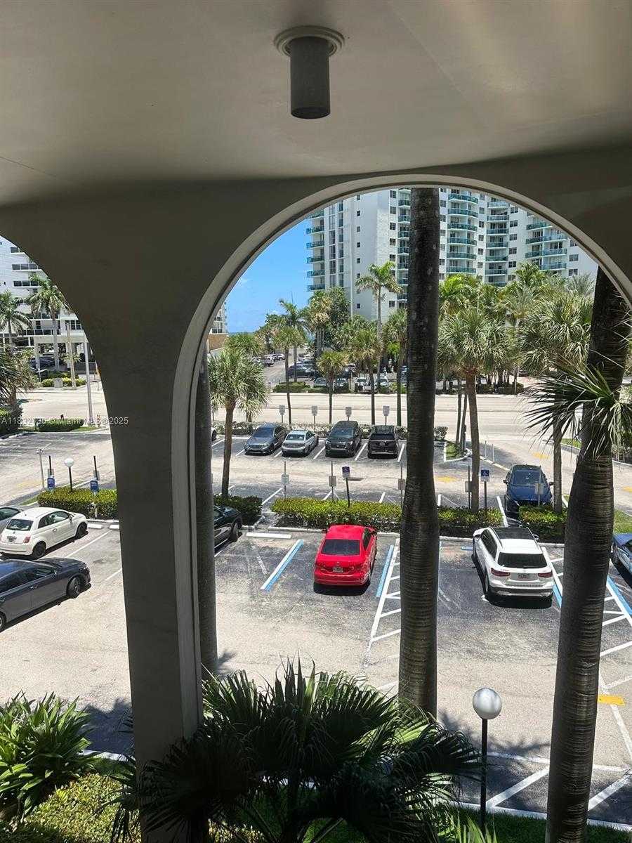 Small Image of 3800 SOUTH OCEAN DR #206, Hollywood Number 14