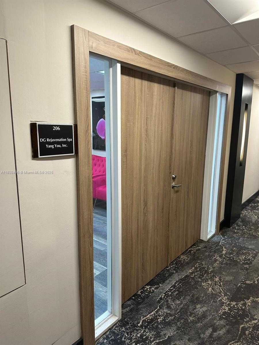 Small Image of 3800 SOUTH OCEAN DR #206, Hollywood Number 16