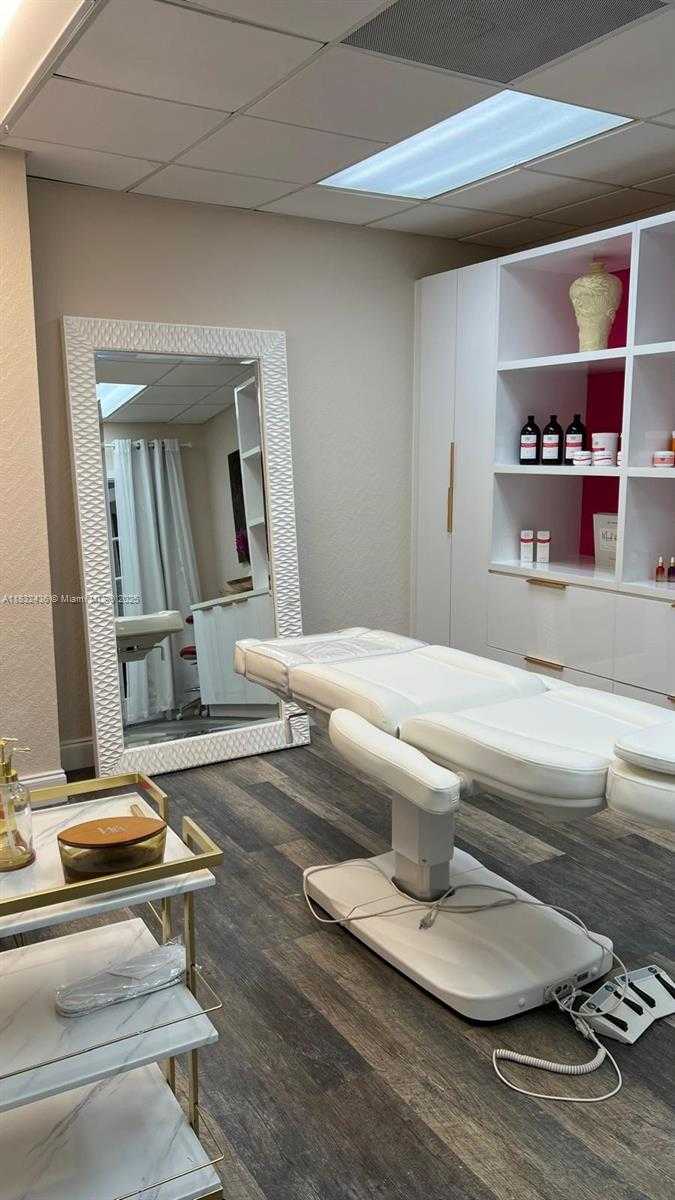 Small Image of 3800 SOUTH OCEAN DR #206, Hollywood Number 6