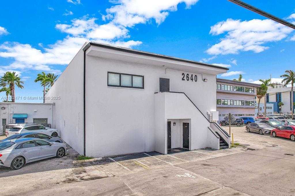 Small Image of 2640 HOLLYWOOD BLVD #120, Hollywood Number 24