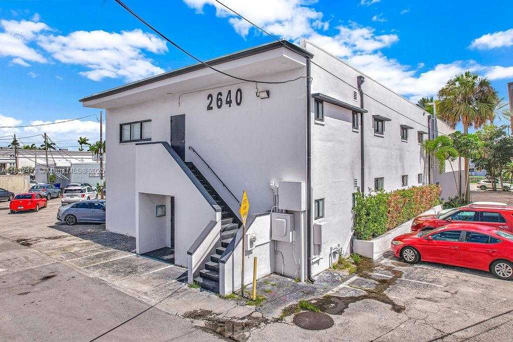 Small Image of 2640 HOLLYWOOD BLVD #120, Hollywood Number 27