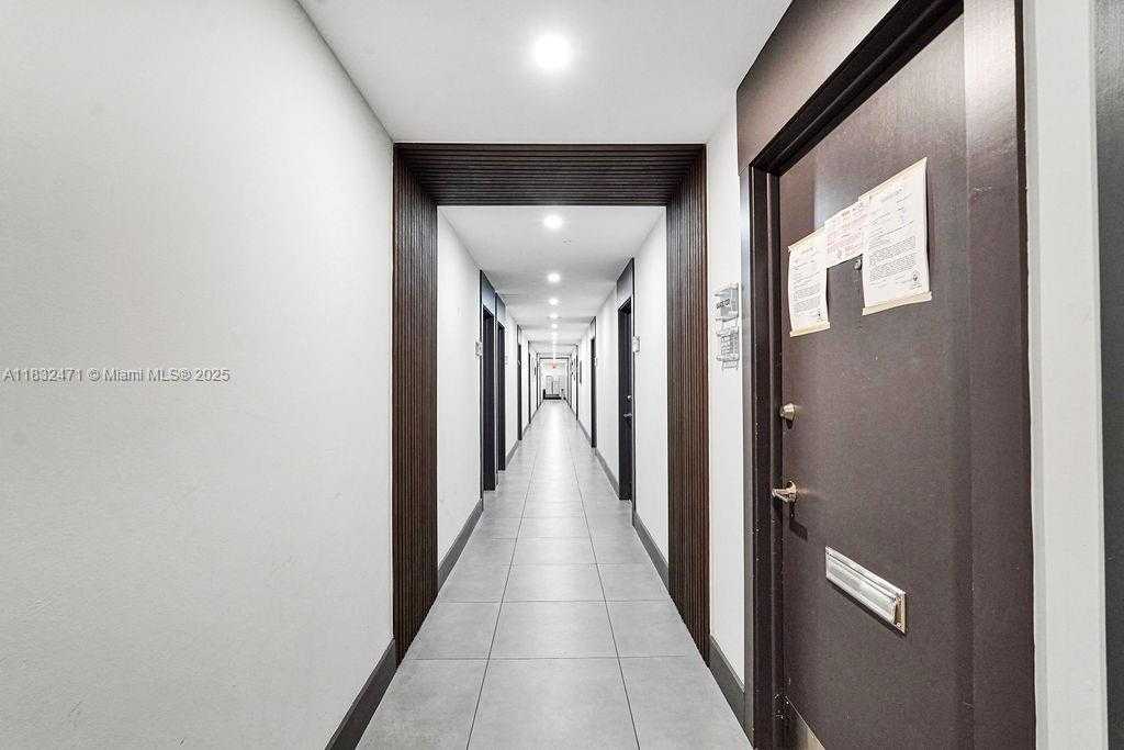 Small Image of 2640 HOLLYWOOD BLVD #120, Hollywood Number 29